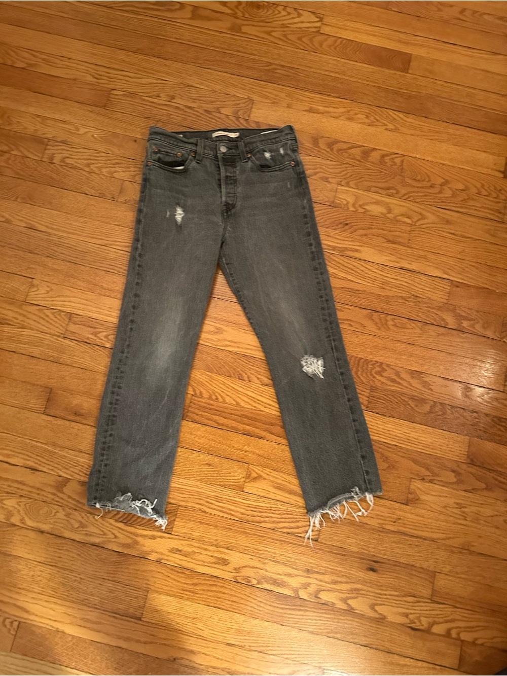 Levi's Gray Distressed Cropped Ankle Jeans